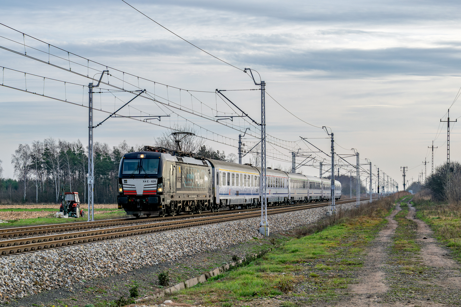X4E-626