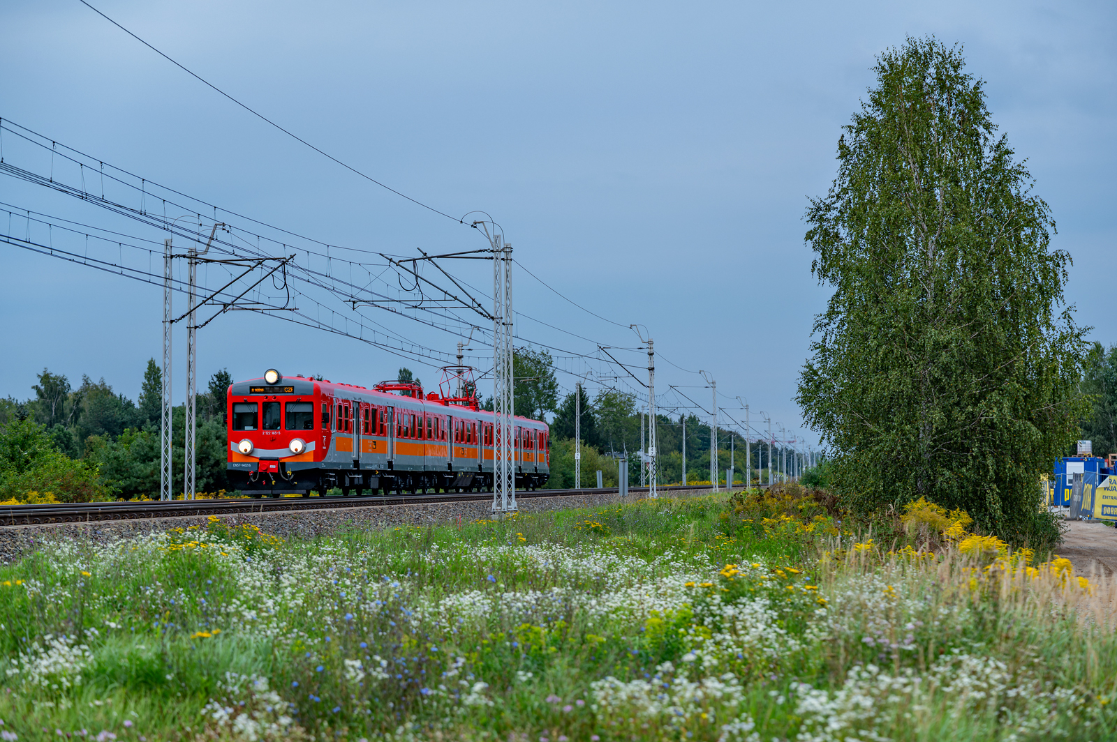 EN57-1402