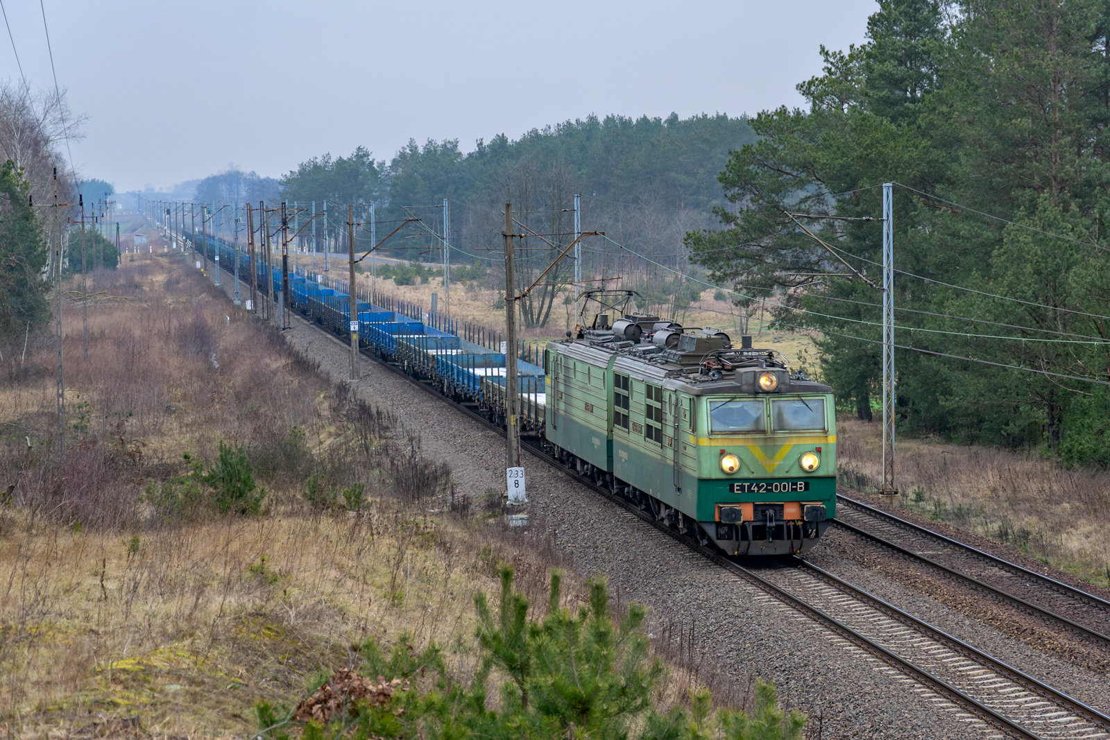ET42-001