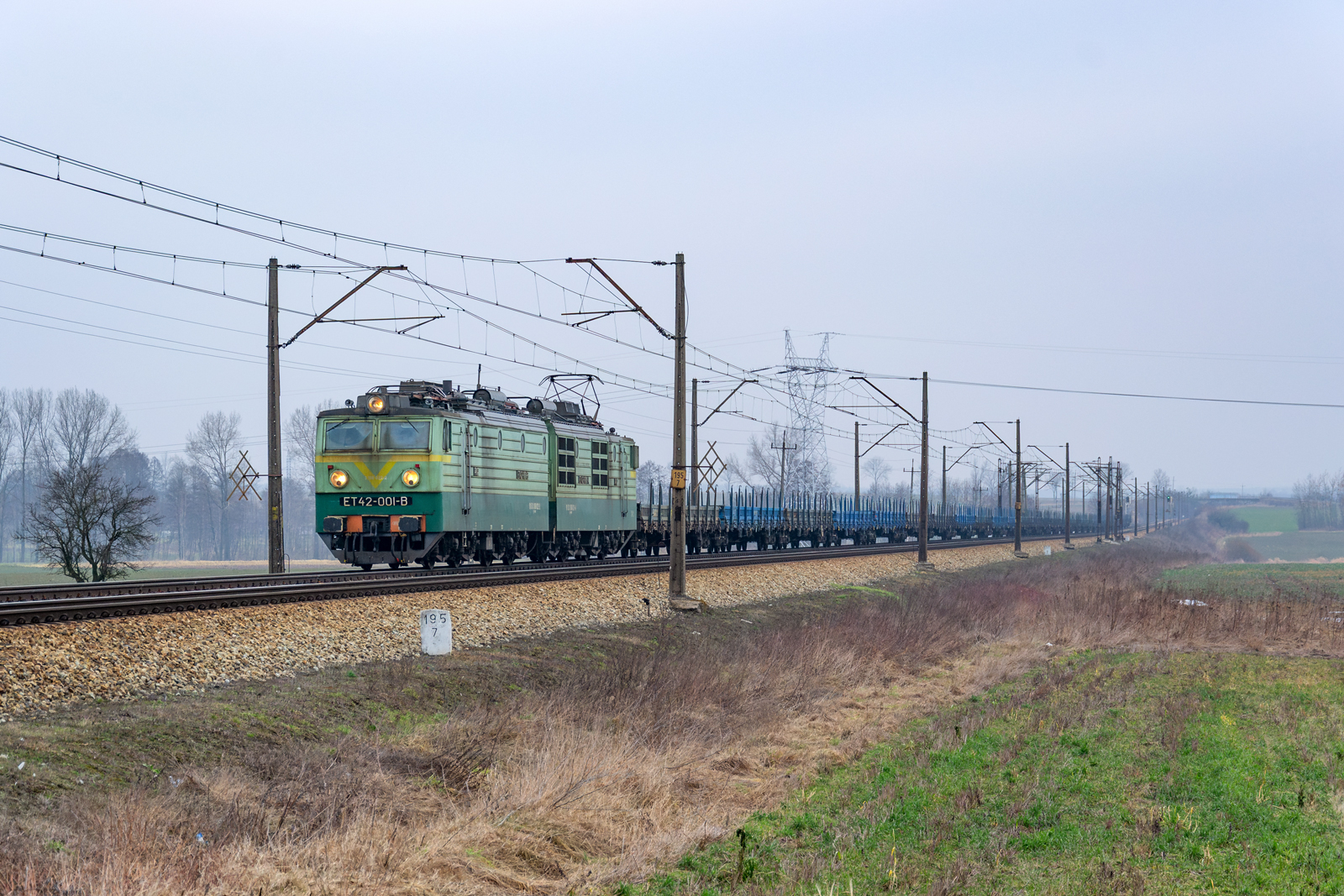 ET42-001