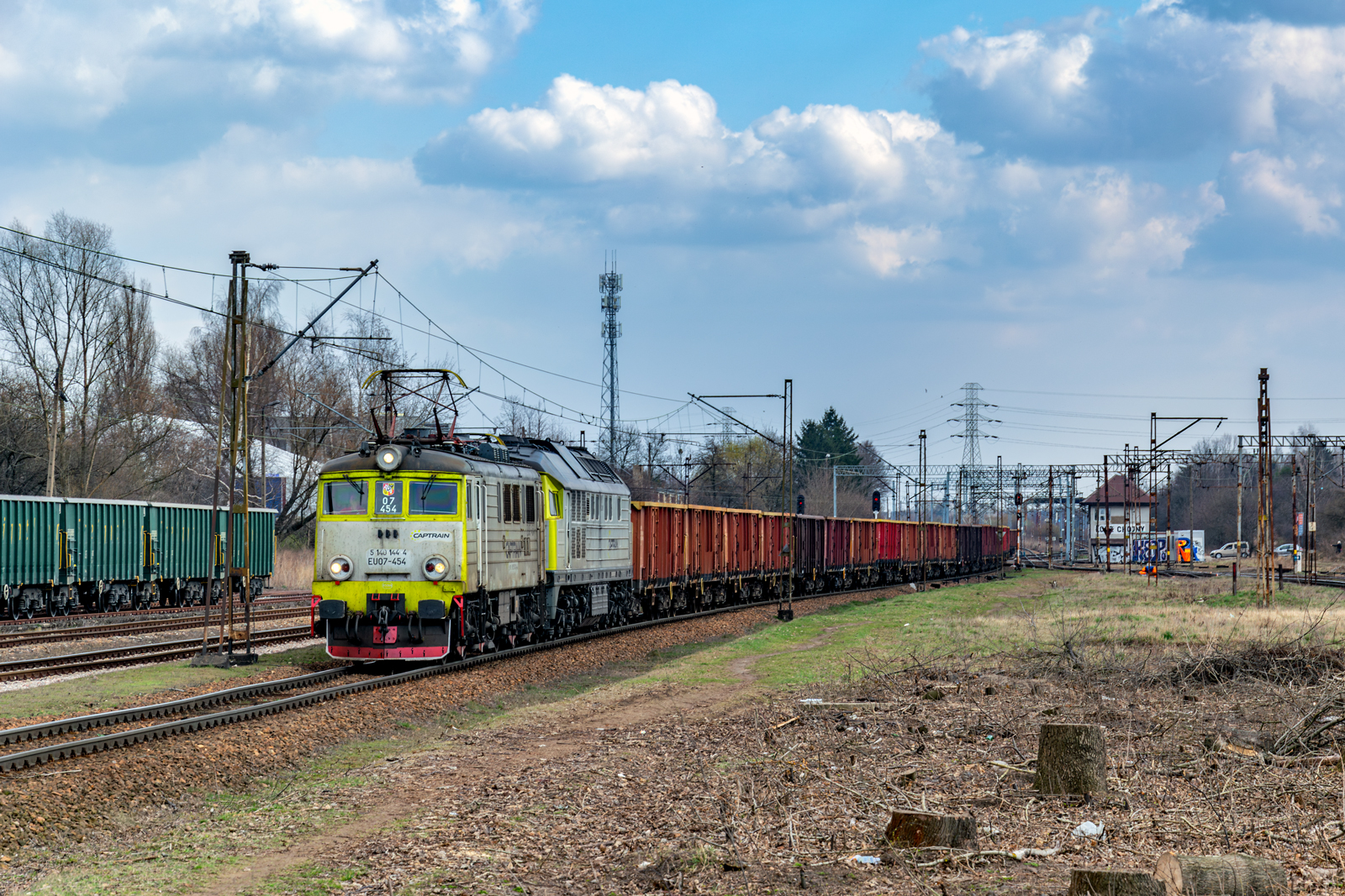 EU07-454 & BR232-01