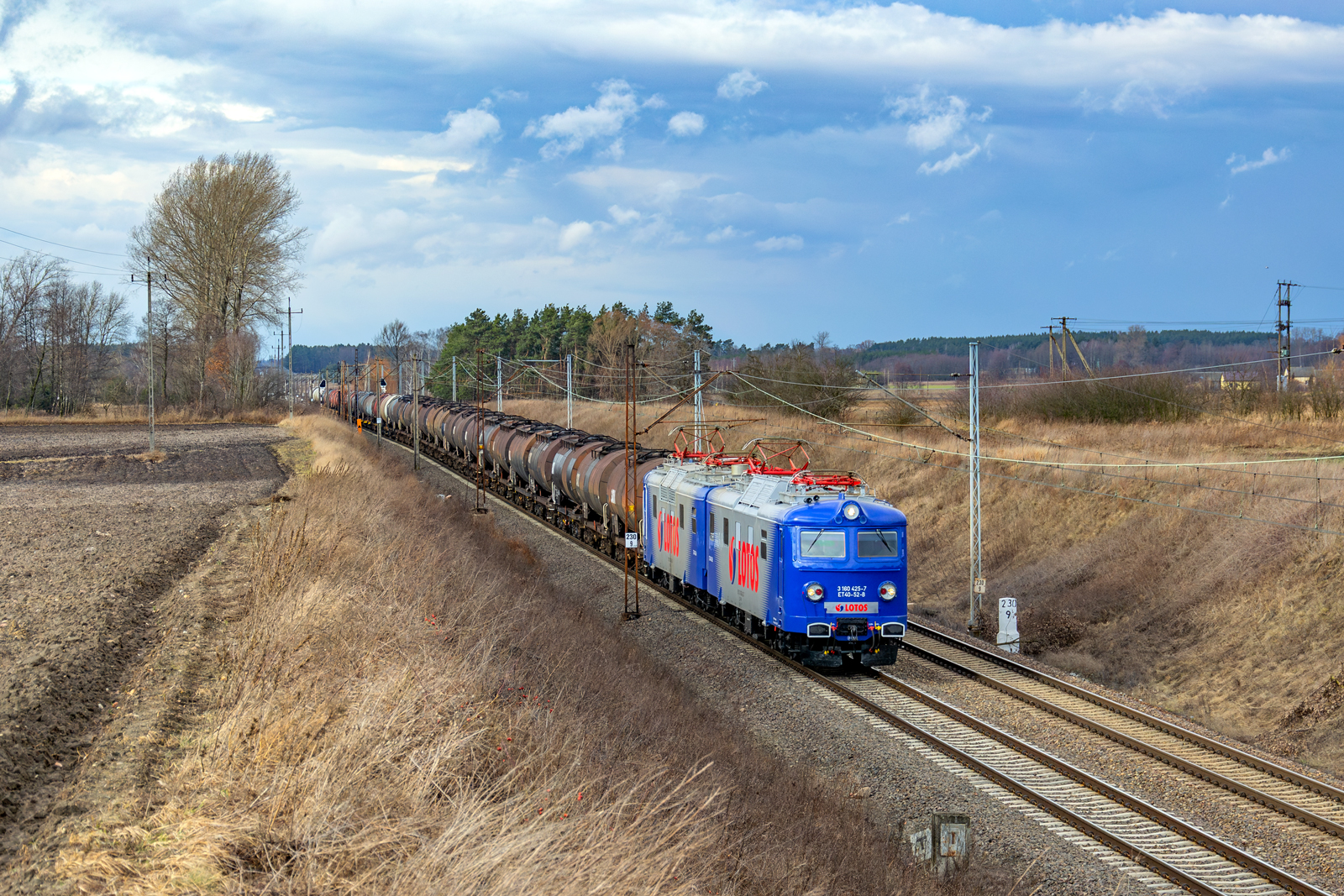 ET40-52