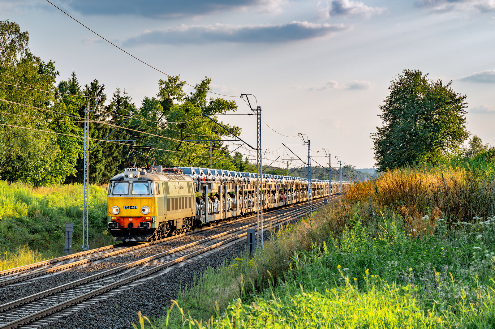 ET22-895